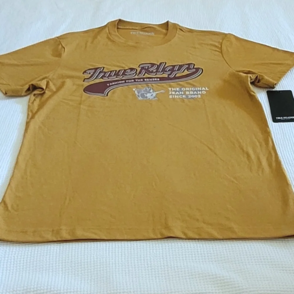 True Religion🙏 Graphic Logo Tee👕 - NWT